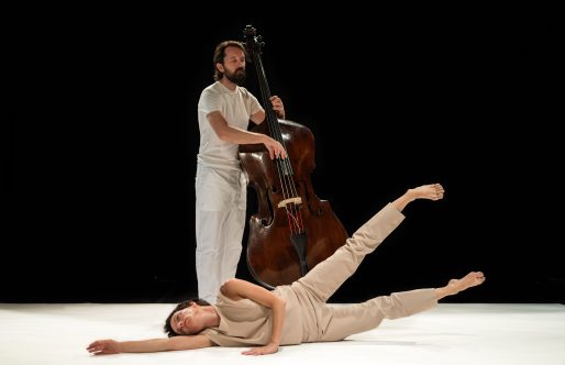 Antonio Ruz y Pablo Martín Caminero ponen las suites de Bach al servicio de la danza en el Castillo de Alcalá de Guadaíra