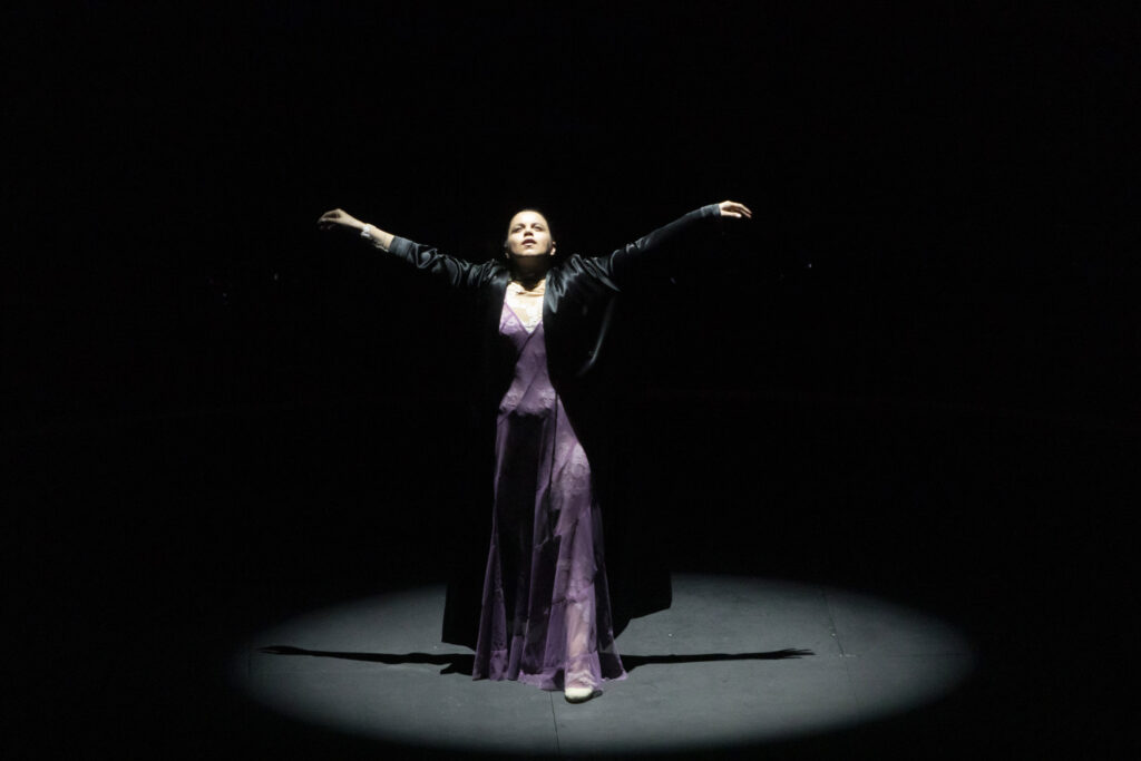 [ITÁLICA TV] EL viaje al centro de la soleá de María Moreno