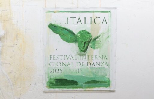 El artista cordobés Miguel Gómez Losada, autor del cartel del Festival Internacional de Danza de Itálica 2025, ha querido plasmar en su obra una visión profundamente poética y simbólica de la danza.