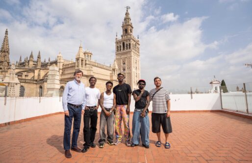 Oulouy presenta “Afrikan Party” en el Festival Internacional de Danza de Itálica: un viaje dancístico y sensorial a la África del futuro
